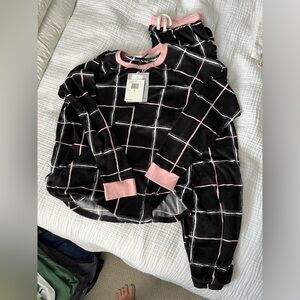 Kensie pajama set